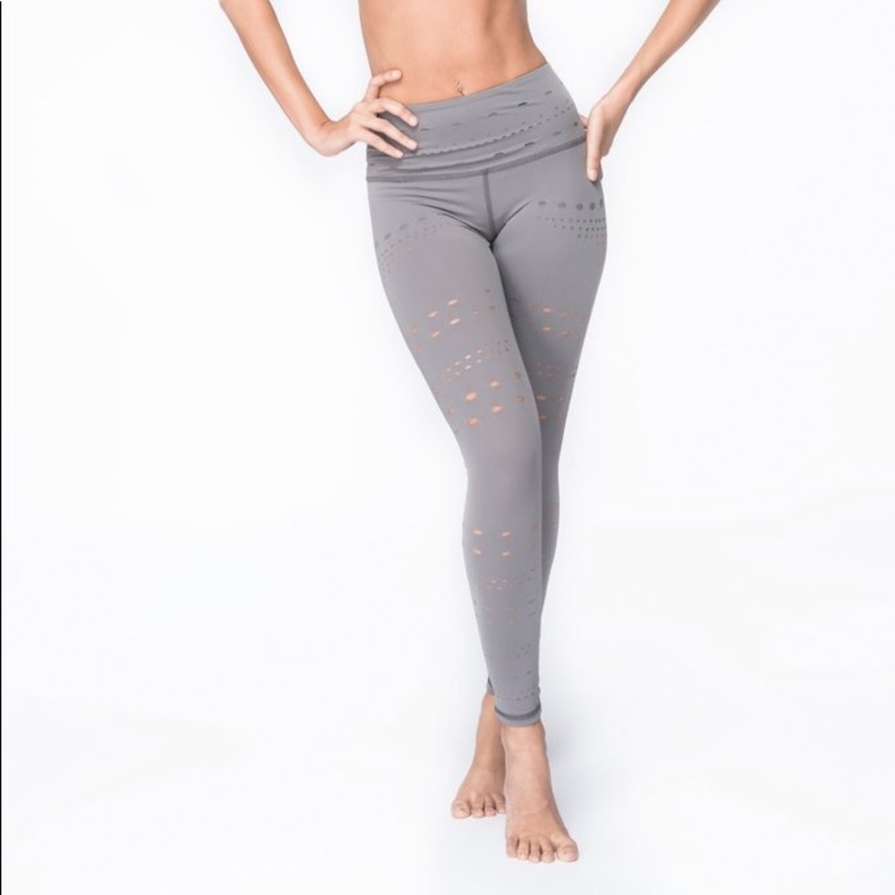 Beloforte laser cut leggings in gray